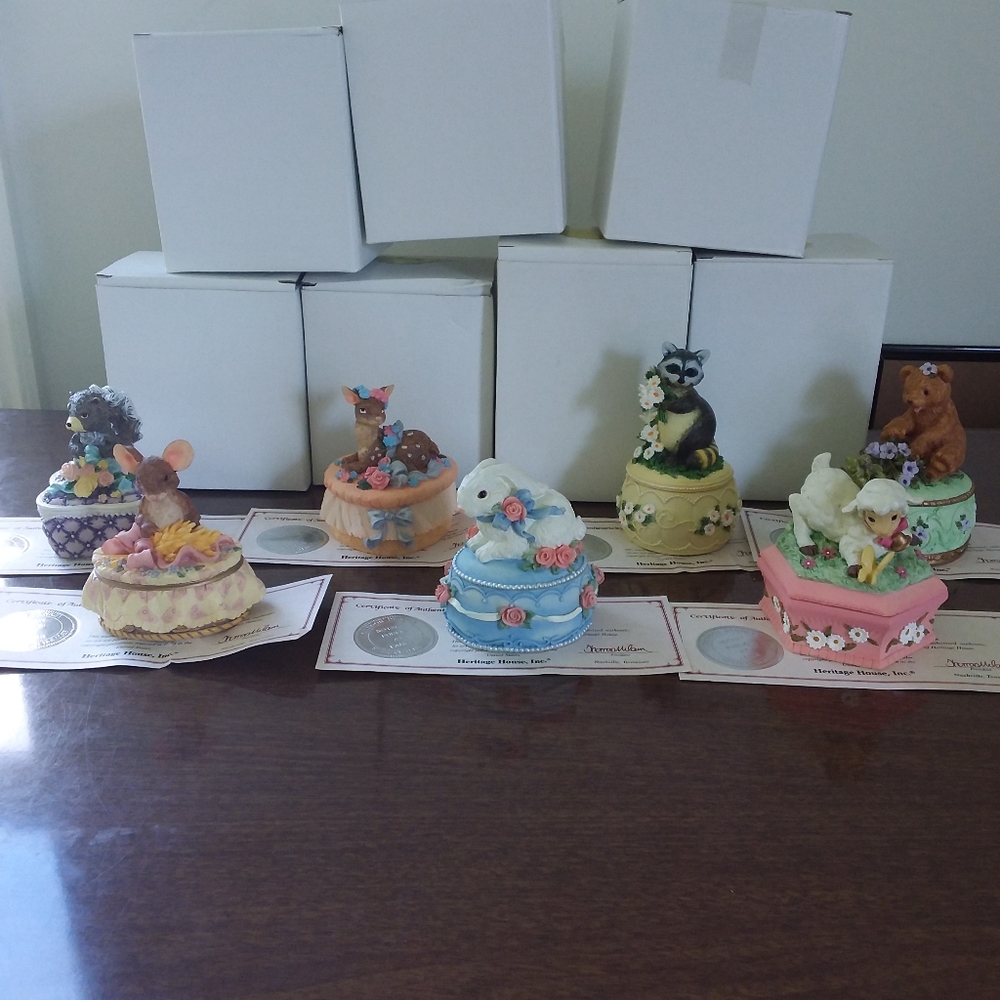 Rare Lot 70s vintage Heritage House Melodies County Fair Collection